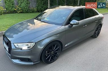 Седан Audi A3 2015 в Киеве