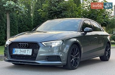 Седан Audi A3 2015 в Киеве