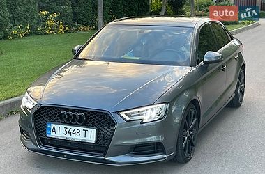 Седан Audi A3 2015 в Киеве