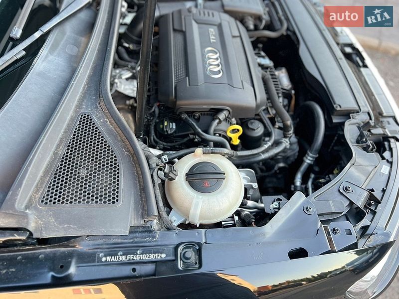 Кабриолет Audi A3 2016 в Самборе