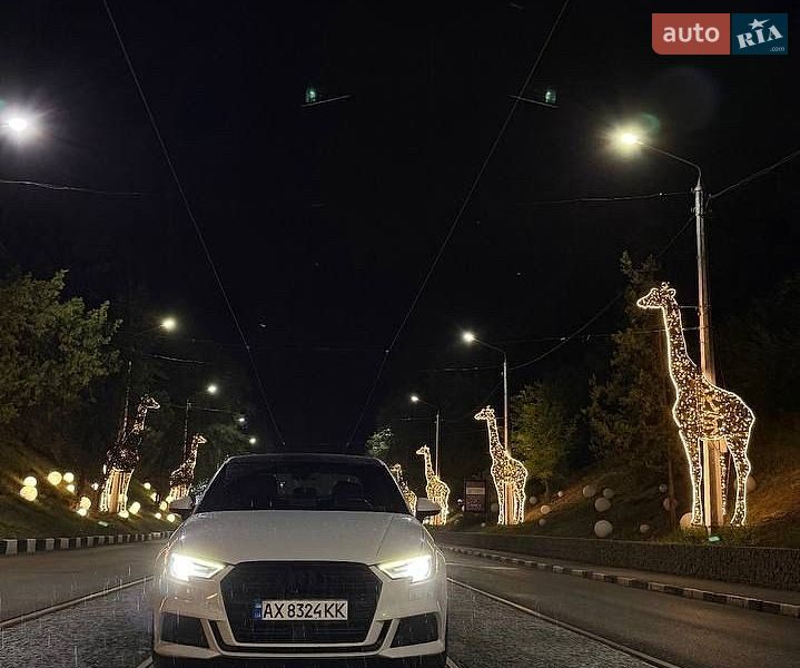 Седан Audi A3 2018 в Харькове