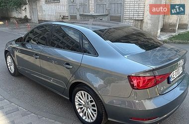 Седан Audi A3 2016 в Днепре