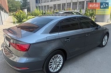 Седан Audi A3 2016 в Днепре