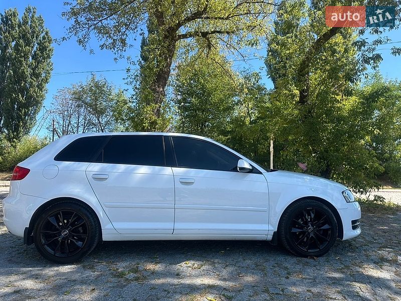 Хетчбек Audi A3 2012 в Львові фото 4 Хетчбек Audi A3 2012 в Львові