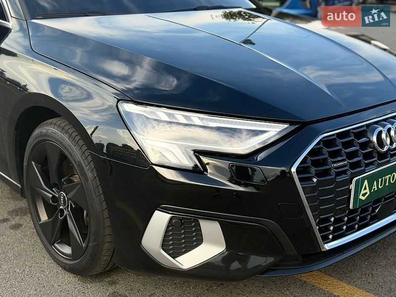 Седан Audi A3 2022 в Киеве