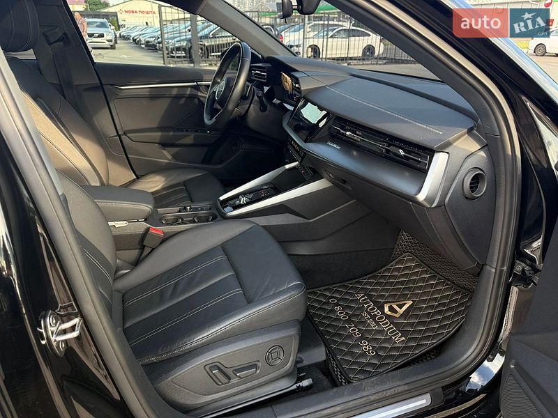Седан Audi A3 2022 в Киеве