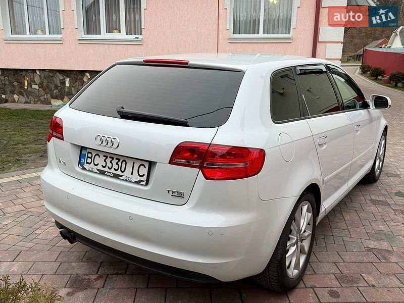 Хетчбек Audi A3 2011 в Сколе