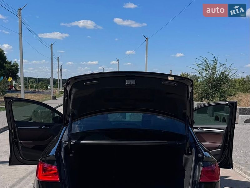 Седан Audi A3 2014 в Синельниково