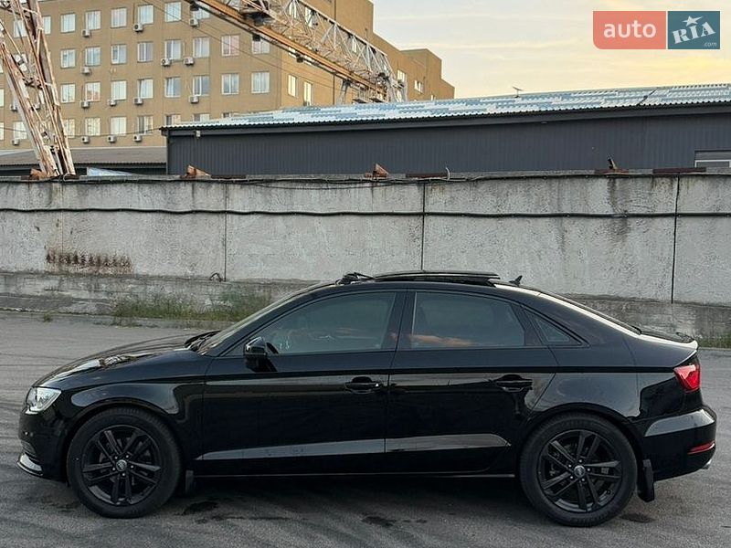 Седан Audi A3 2015 в Києві