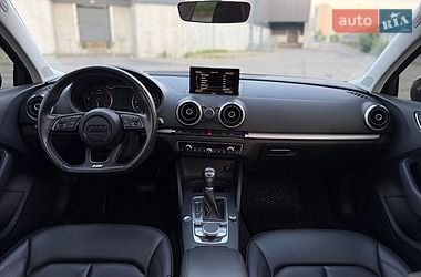 Седан Audi A3 2015 в Києві