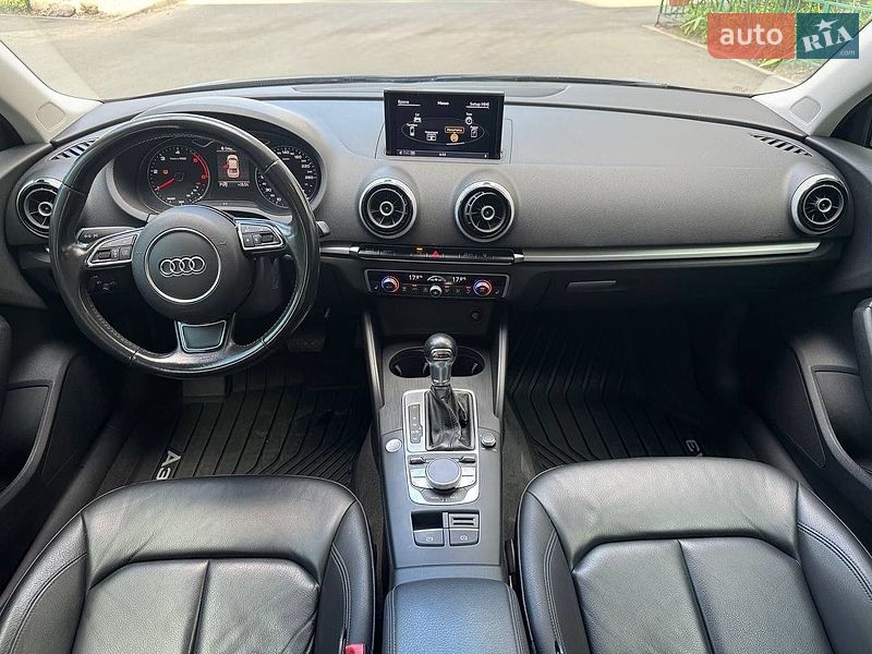 Седан Audi A3 2015 в Дніпрі