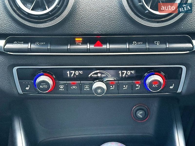 Седан Audi A3 2015 в Дніпрі