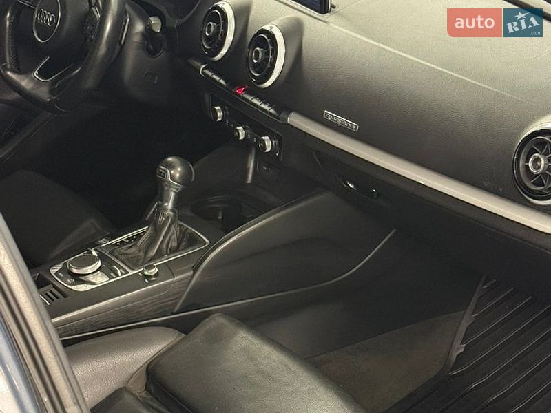 Седан Audi A3 2017 в Львове