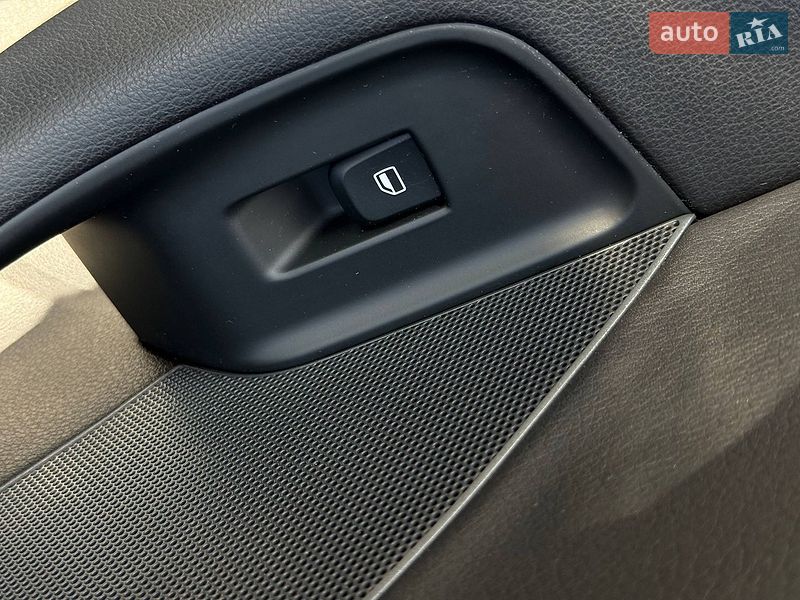 Седан Audi A3 2015 в Ровно