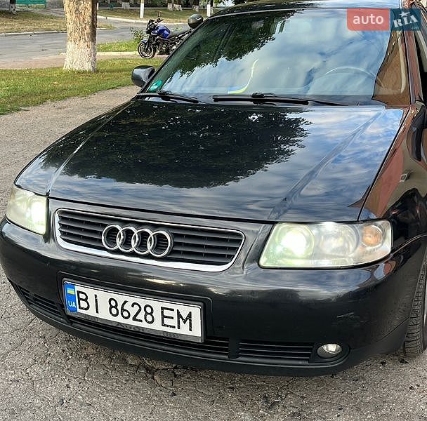 Хетчбек Audi A3 2000 в Хоролі