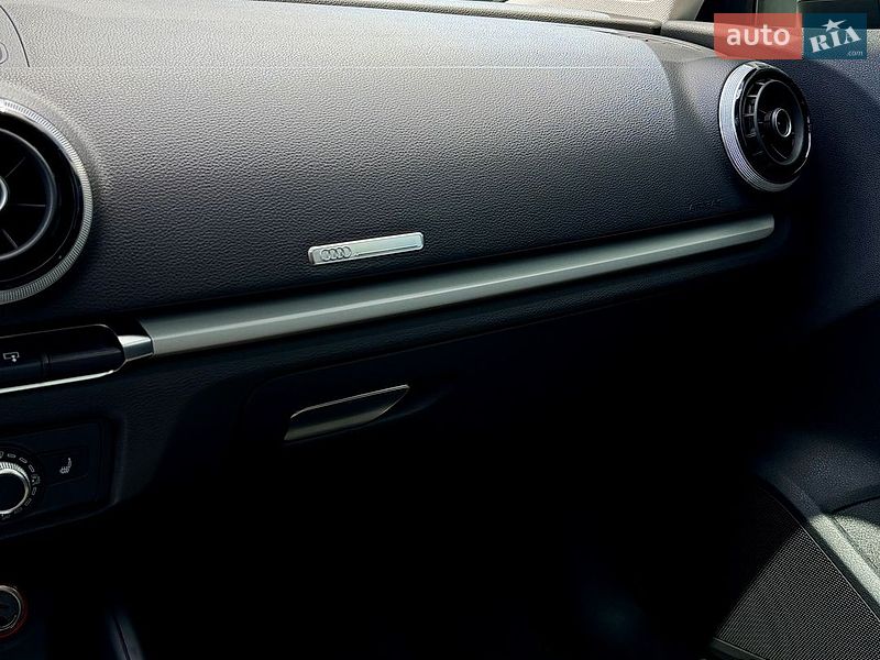Хэтчбек Audi A3 2016 в Киеве фото 15 Хэтчбек Audi A3 2016 в Киеве