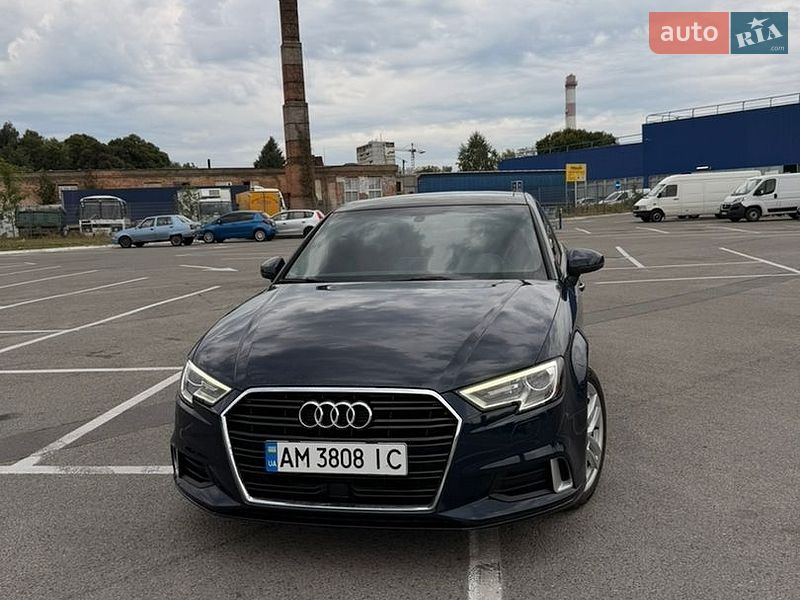 Седан Audi A3 2016 в Житомирі