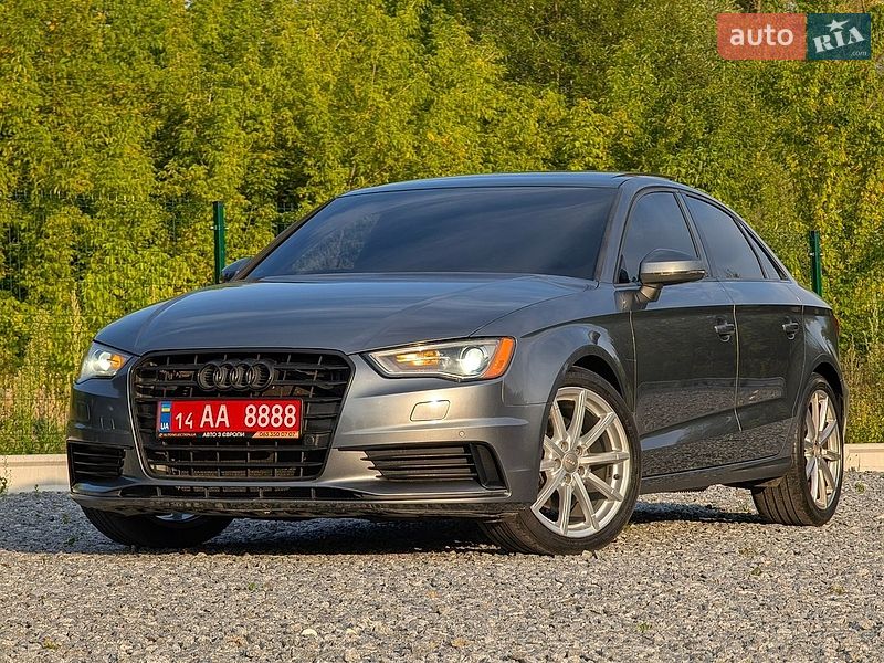 Седан Audi A3 2015 в Дрогобыче