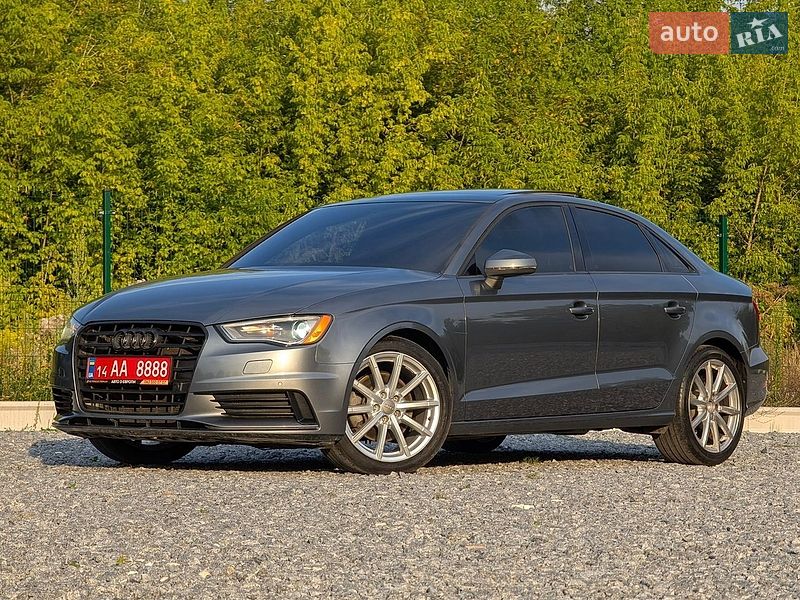 Седан Audi A3 2015 в Дрогобыче