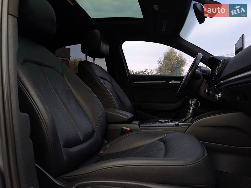 Седан Audi A3 2015 в Дрогобыче