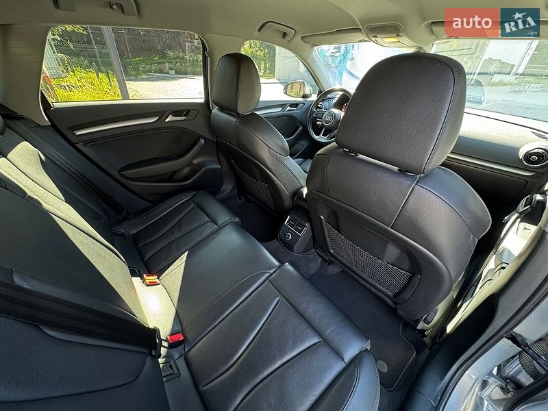 Хэтчбек Audi A3 2018 в Львове