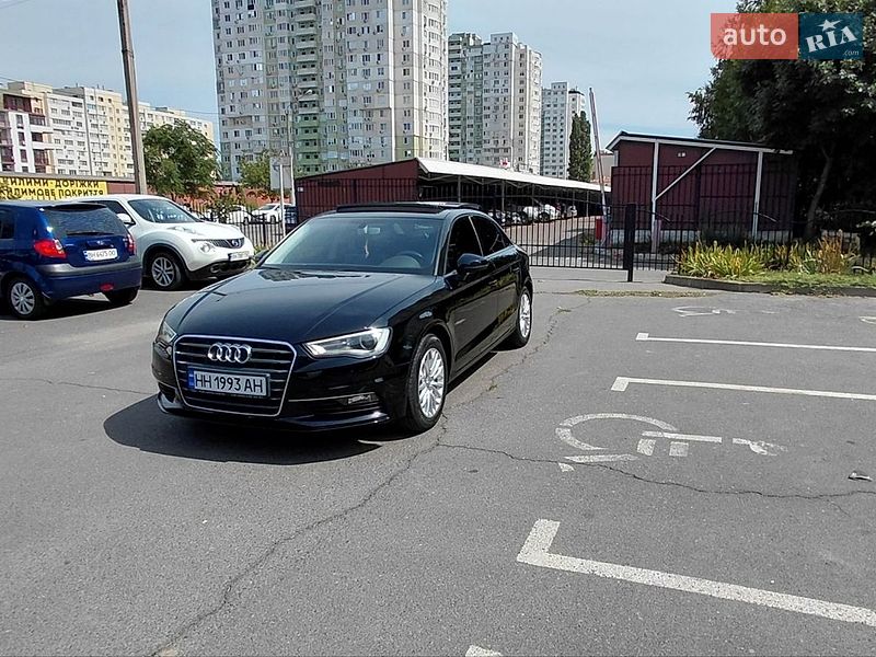 Седан Audi A3 2016 в Одессе