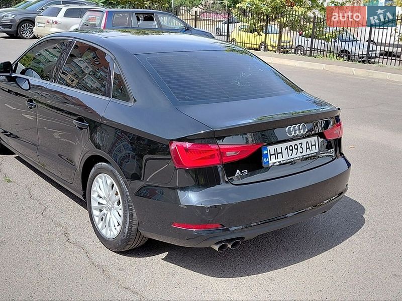 Седан Audi A3 2016 в Одессе