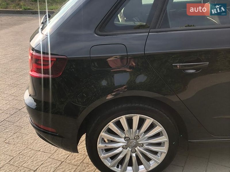 Хетчбек Audi A3 2016 в Львові