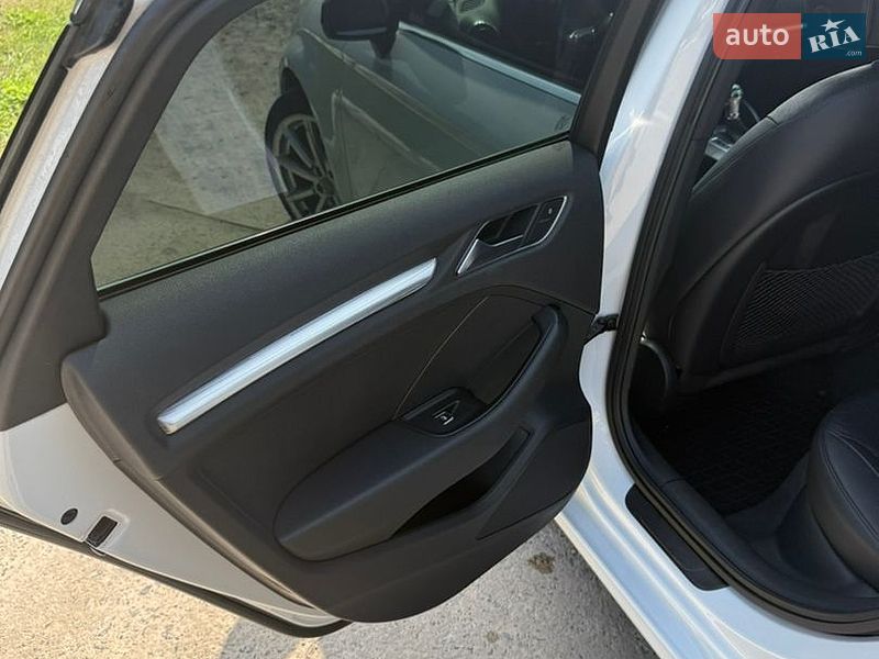 Седан Audi A3 2015 в Бердичеве