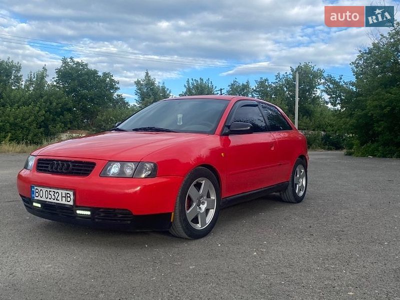 Хетчбек Audi A3 1997 в Волочиську