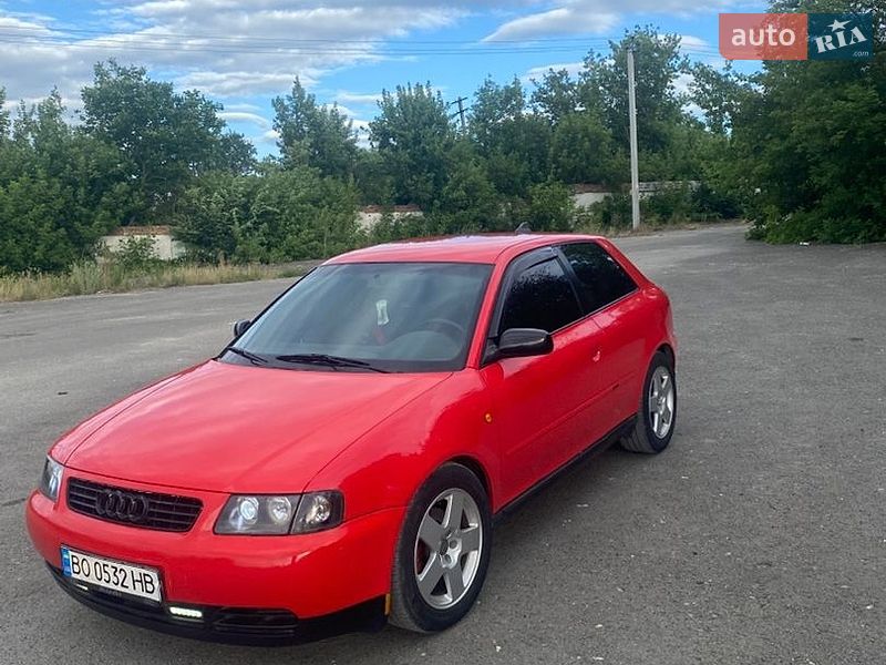 Хетчбек Audi A3 1997 в Волочиську