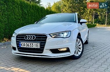 Седан Audi A3 2015 в Вінниці
