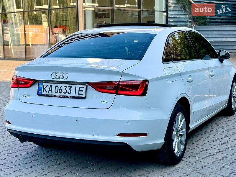 Седан Audi A3 2015 в Вінниці