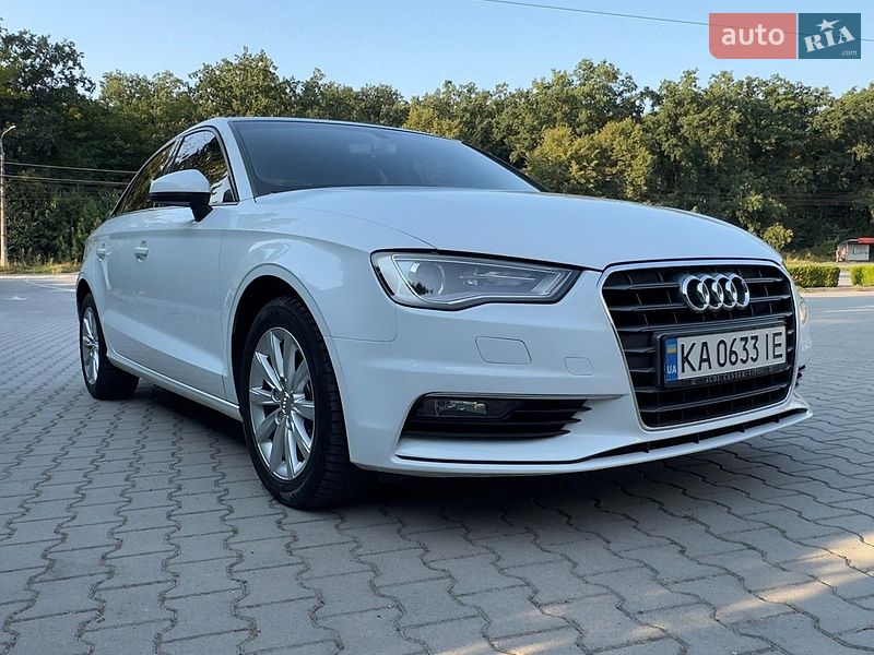 Седан Audi A3 2015 в Вінниці