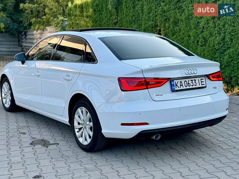 Седан Audi A3 2015 в Вінниці