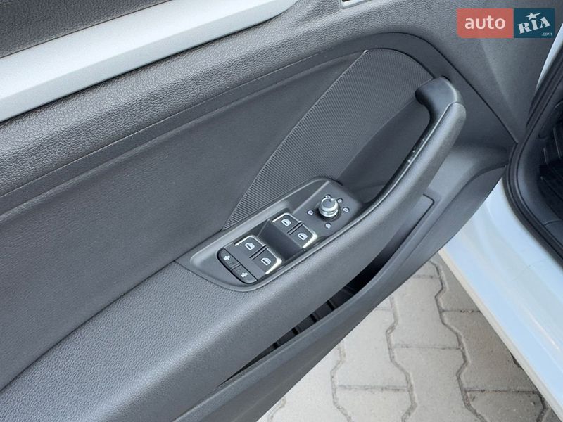 Седан Audi A3 2015 в Вінниці