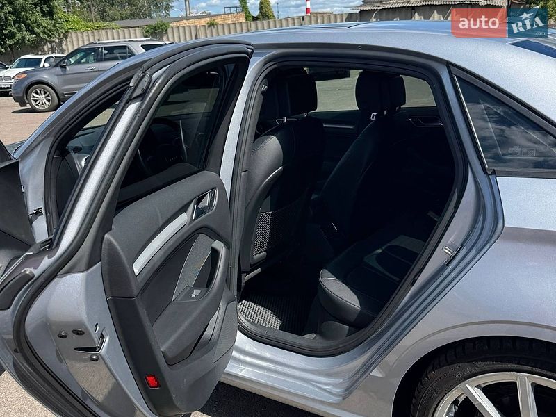Седан Audi A3 2015 в Киеве