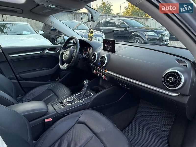 Седан Audi A3 2015 в Черновцах