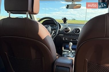 Седан Audi A3 2015 в Львове