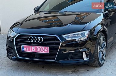 Седан Audi A3 2018 в Староконстантинове