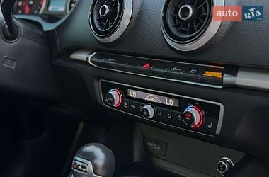 Седан Audi A3 2018 в Староконстантинове