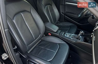 Седан Audi A3 2018 в Староконстантинове