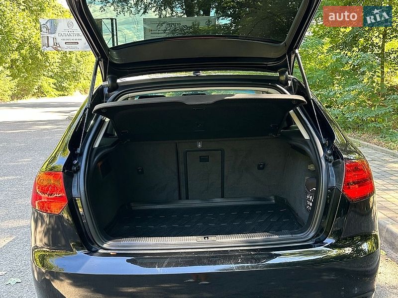 Хэтчбек Audi A3 2012 в Винниках