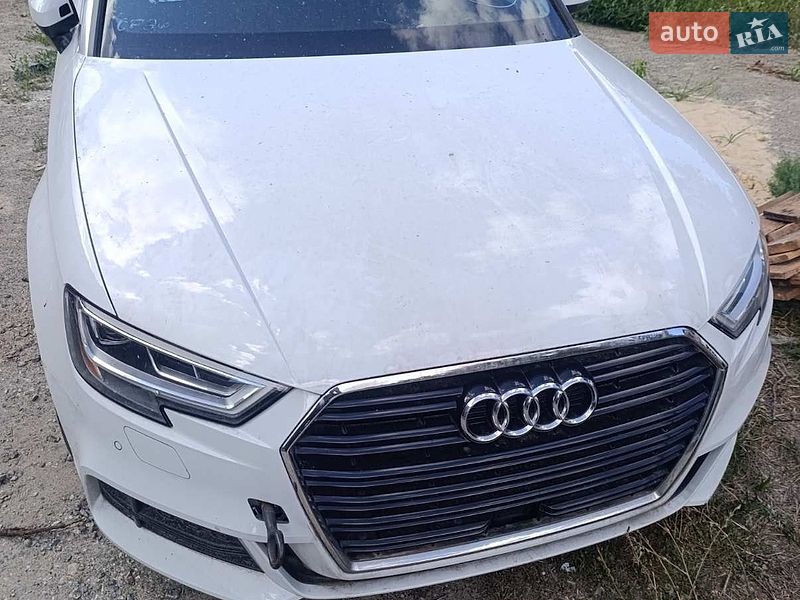 Кабриолет Audi A3 2018 в Малине