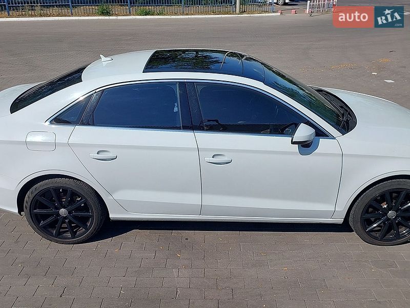 Седан Audi A3 2015 в Одессе