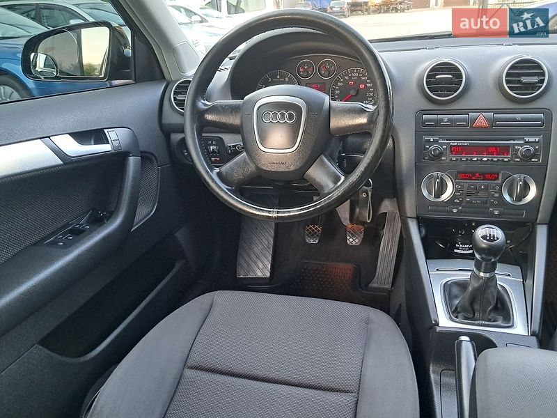 Хэтчбек Audi A3 2005 в Могилев-Подольске