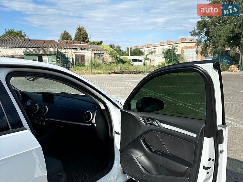 Хетчбек Audi A3 2014 в Ромнах фото 24 Хетчбек Audi A3 2014 в Ромнах