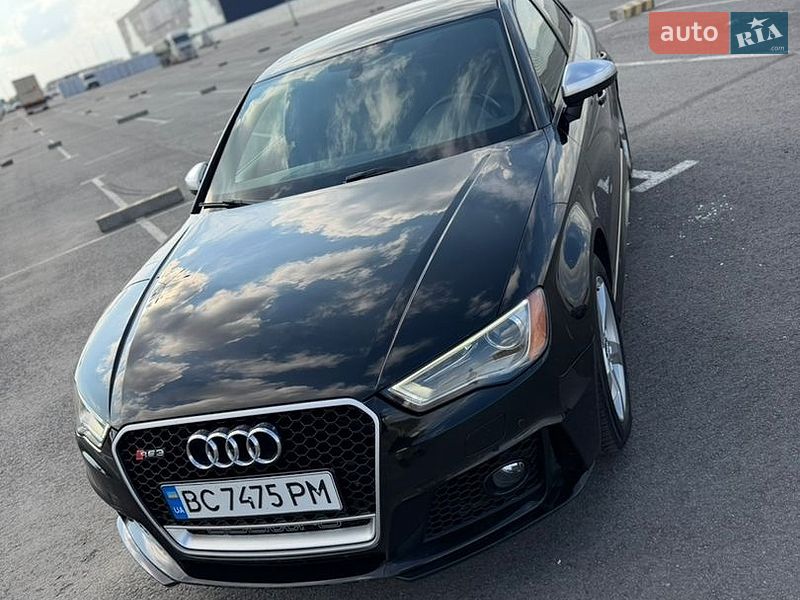 Седан Audi A3 2015 в Львове