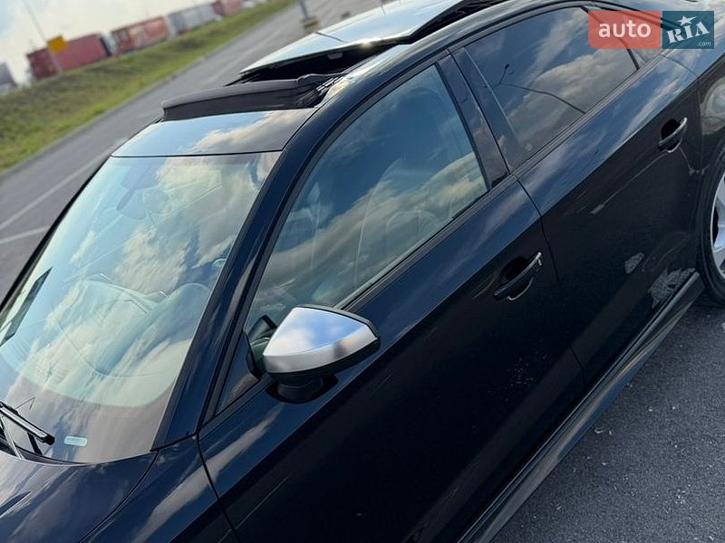Седан Audi A3 2015 в Львові
