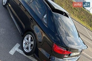 Седан Audi A3 2015 в Львові